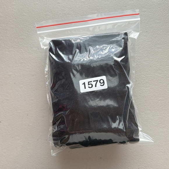 St.John Sleeveless Wool Blend Sweater Vest - Picture 9 of 9